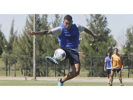 Tevez hizo su primera práctica con pelota tras su nuevo regreso a Boca
