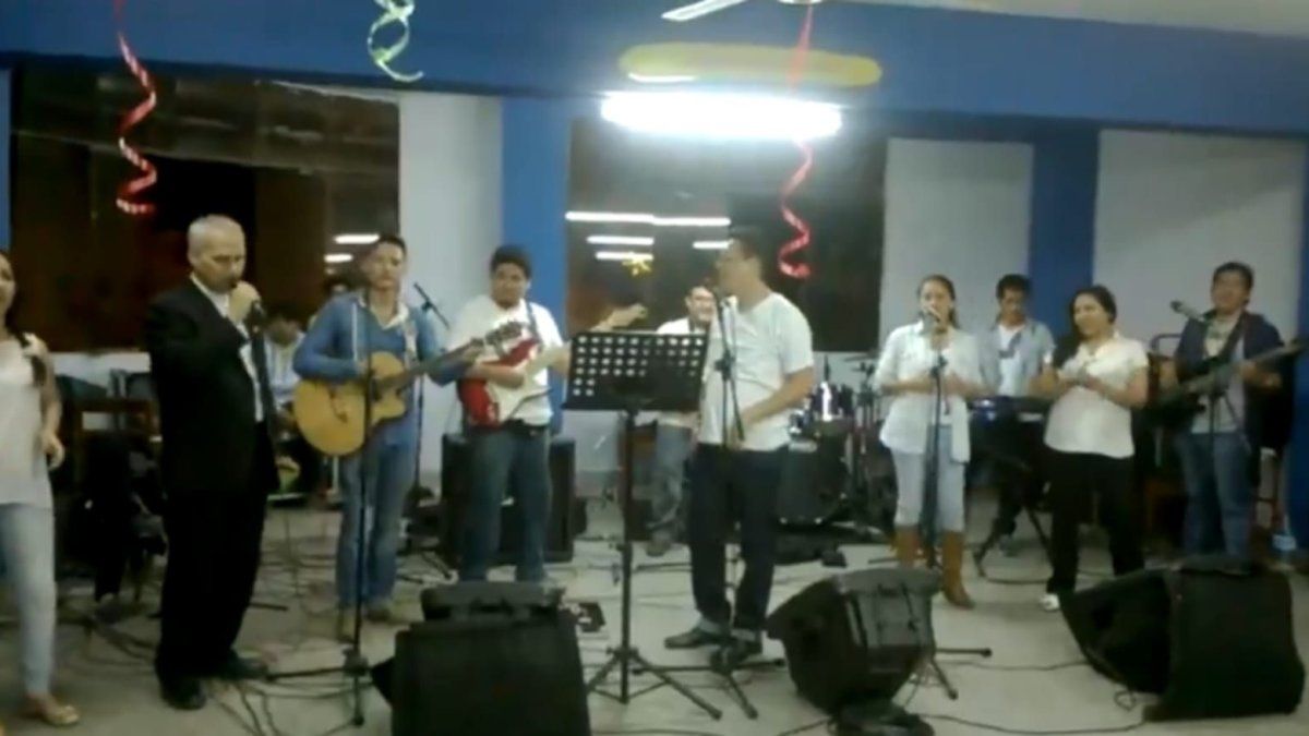 The video of Pope Leo XIV singing Christmas carols in Peru that went viral