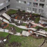 Al ingresar al edificio cada vecino debe ser acompañado por personal del Cuerpo de Bomberos. Al ingresar al edificio cada vecino debe ser acompañado por personal del Cuerpo de Bomberos.