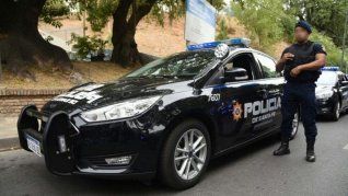 La policía de Rosario reportó el asesinato de una mujer, muerta a siete balazos.