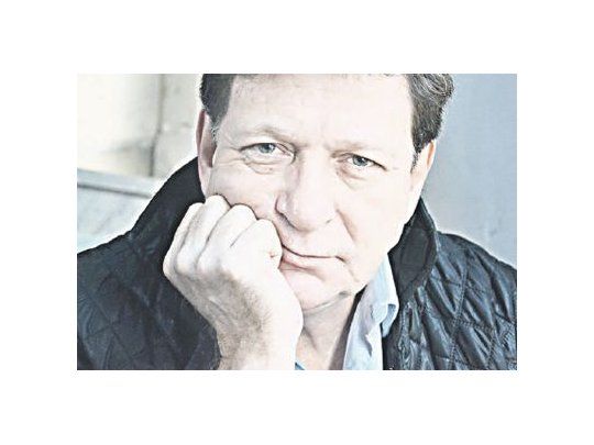 Osmar Núñez: “Si yo actúo es gracias a otros actores que influyeron sobre mí y despertaron mis ganas de actuar”.