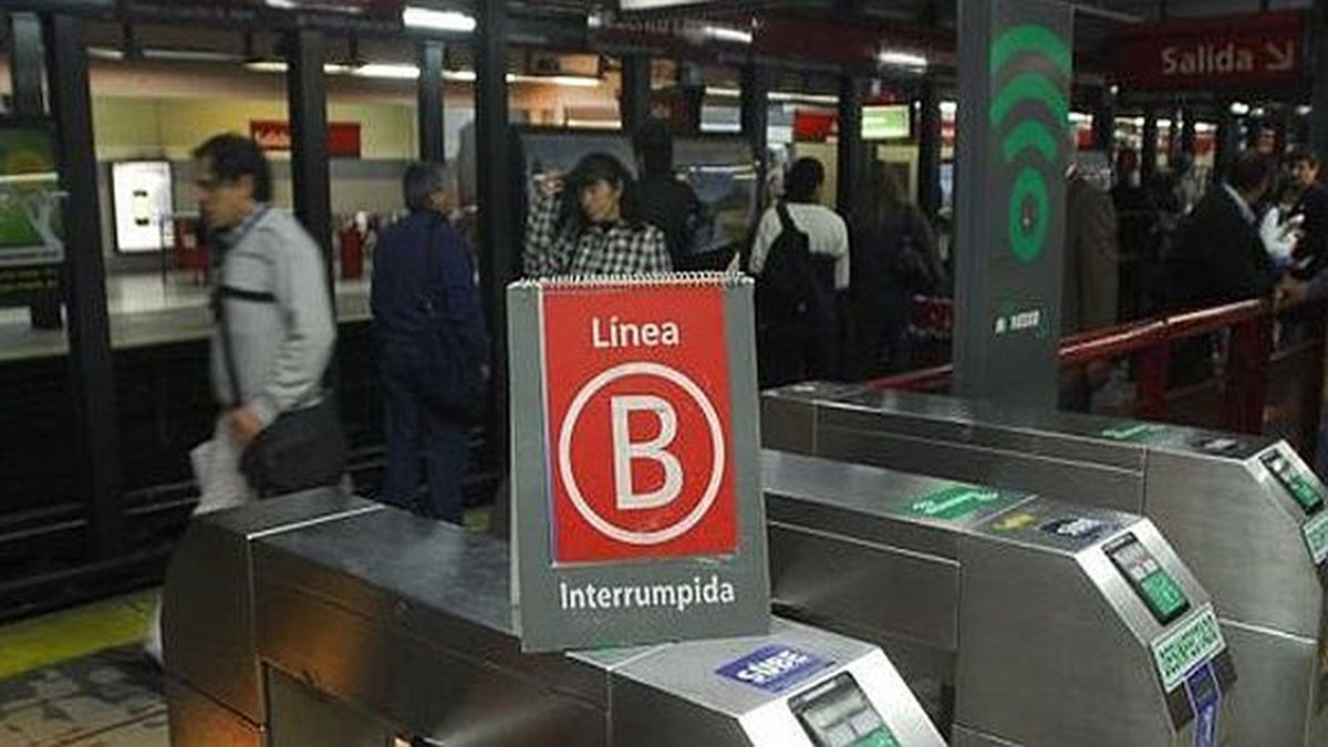 Metrodelegados Levantaron El Paro Previsto En La Línea B