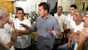 Sergio Massa visitó el municipio de Morón.