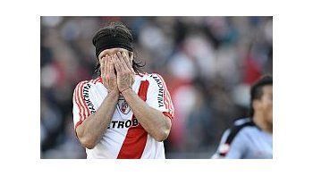 ámbito.com | Pavone no lo puede creer. River jugará la próxima temporada en el Nacional B.