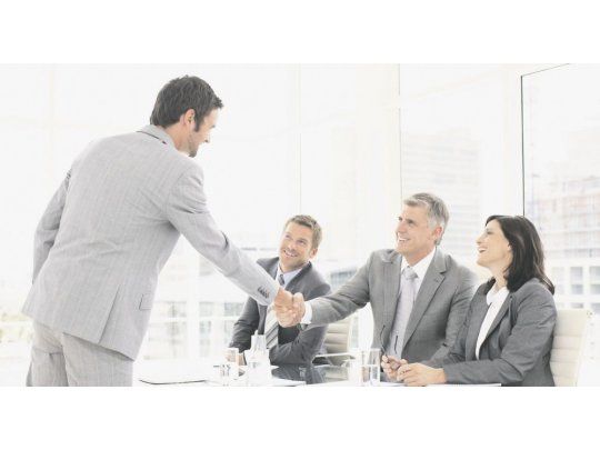 Según estudio, 75% de los profesionales busca trabajo