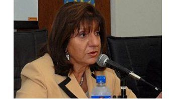 María del Carmen Falbo reclamó a los intendentes más compromiso con la lucha contra la trata de personas. Vamos, cerramos los prostíbulos, decomisamos y a los 20 días están abiertos de nuevo, se quejó.