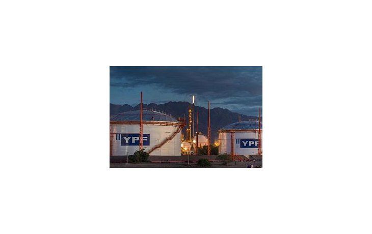 YPF informó que la producción de crudo aumentó 2,3% y de gas 2,1% en los primeros nueves meses del año.