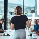 Solo el 17% de las empresas argentinas son lideradas por mujeres. Solo el 17% de las empresas argentinas son lideradas por mujeres.