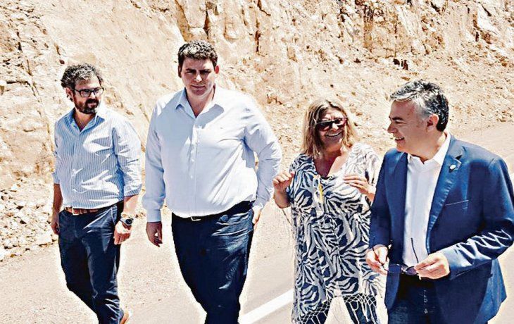 Avance. Cornejo, Gutiérrez y Kerchner recorrieron parte de las obras mejoradas.