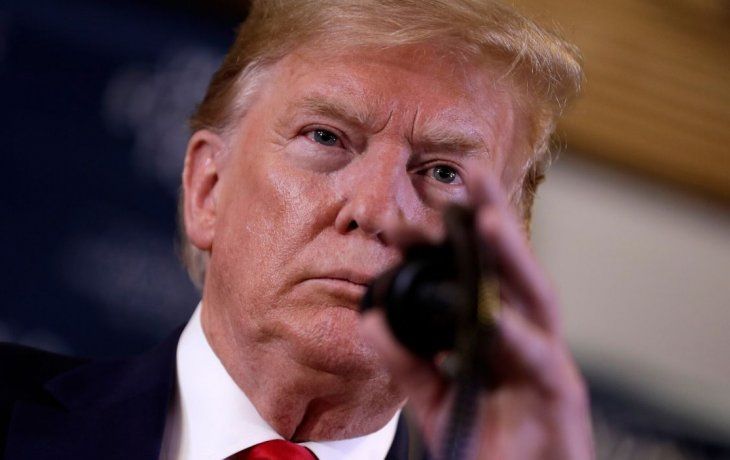 La administración de Donald Trump despidió a algunos trabajadores suspendidos, mientras otros no reciben salarios retroactivos. La administración de Donald Trump despidió a algunos trabajadores suspendidos, mientras otros no reciben salarios retroactivos.