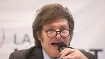 Javier Milei se defendió de la denuncia de Alberto Fernández con una conferencia de prensa.