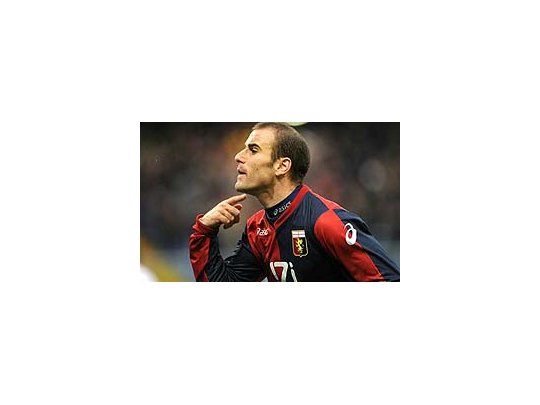 Rodrigo Palacio deslumbró en Genoa.