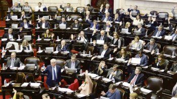 AYUDA EXTRA. El interbloque Cambiemos necesitó de toda la carrocería PRO de Casa Rosada para blindar votos propios y cerrar acuerdos con el peronismo y massismo para las votaciones en general y particular del proyecto.