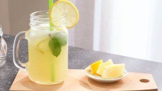 El jugo de limón posee propiedades antioxidantes.