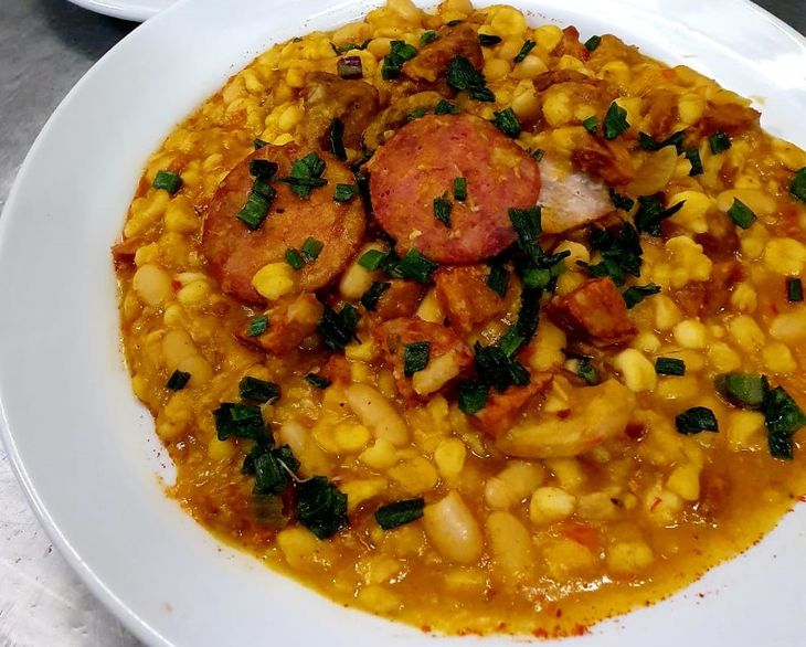 El famoso locro tradicional, para deleitarse de sabor patrio el 9 de Julio.