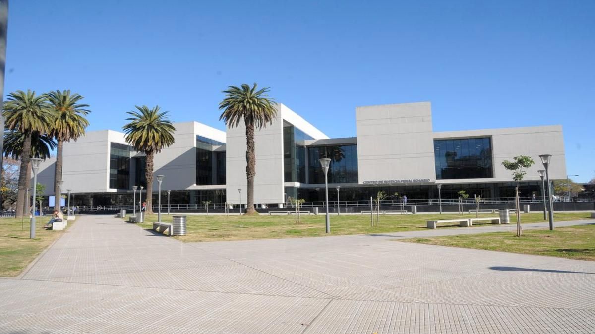 Atacaron a balazos la sede del Centro de Justicia Penal de Rosario