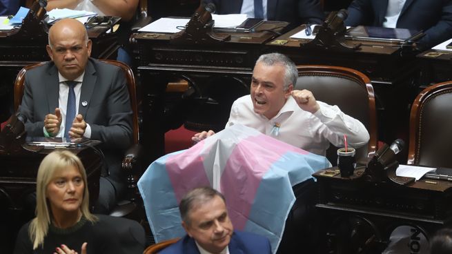 Esteban Paulón presentó un proyecto para redirigir el dinero de la reimpresión de la BUP a ANDIS.
