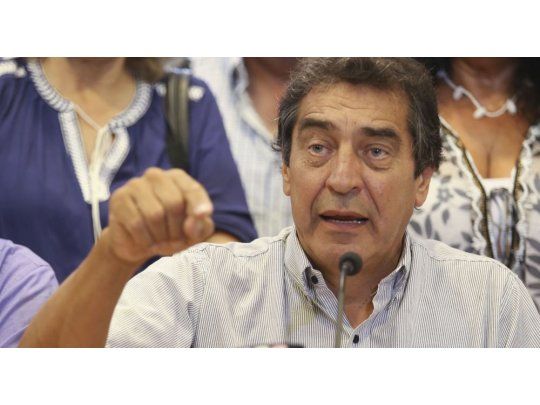 Hugo Cachorro Godoy denunció que la gestión de Mauricio Macri tiene la estrategia de dividir a los trabajadores, motivo por el cual le exigió que debe escuchar a los trabajadores y cesar en su estrategia divisionista.