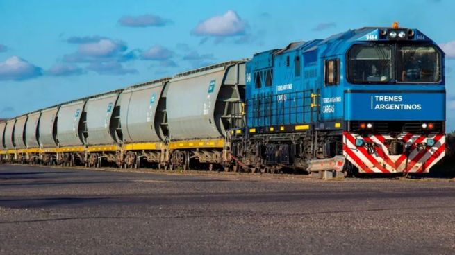 Con este paso, el Gobierno busca acelerar licitaciones y profundizar una reforma que puede redefinir el mapa ferroviario de cargas. Para el mercado, el interrogante pasa por quiénes competirán por los corredores y bajo qué reglas se estructurarán los contratos.