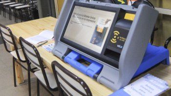 el pj denuncio maniobras con las maquinas de votacion en salta y advirtio que podria recurrir a la oea