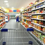 Los argentinos se endeudan ara comprar bienes básicos. Los argentinos se endeudan ara comprar bienes básicos.