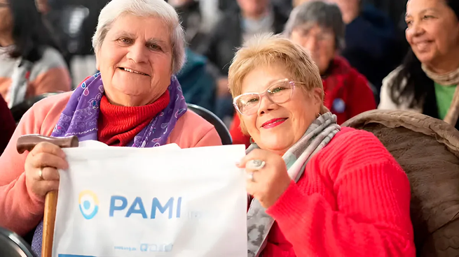 PAMI ofrece cursos universitarios para que sus afiliados se mantengan activos.&nbsp;