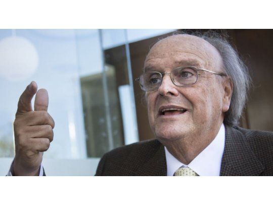 “Estamos ante una emergencia tanto de Aduana como de la actividad económica, que requieren de medidas urgentes”, determinó el diputado.