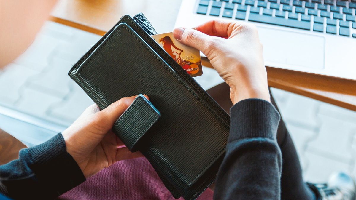 Las deudas domésticas ¿conviene financiarlas con tarjeta de crédito o préstamos personales?