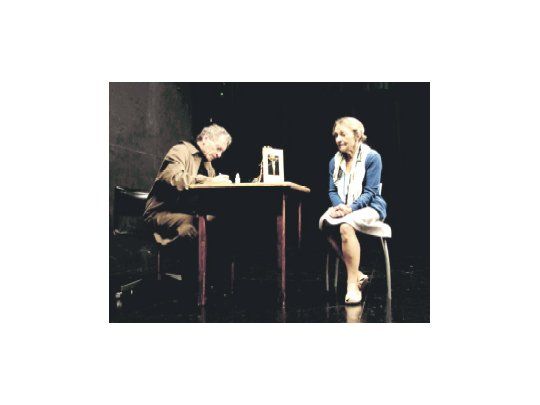 Marta Lubos. Hace propias las virtudes de su personaje, y Daniel Miglioranza es el médico que termina admirando a su paciente.