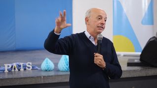 Javier García aseguró que existe una maniobra política en torno a la rescisión del contrato con el astillero Cardama. Javier García aseguró que existe una maniobra política en torno a la rescisión del contrato con el astillero Cardama.