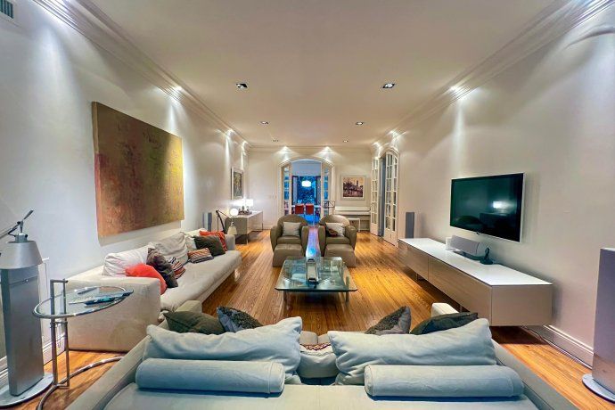 El lujo, viviendas remodeladas con el confort moderno y amplitud son parte de la oferta allí (Foto Gentileza: Ramos Couriel Real Estate)