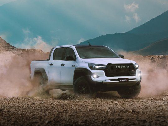 New Hilux GR SPORT (1).jpg