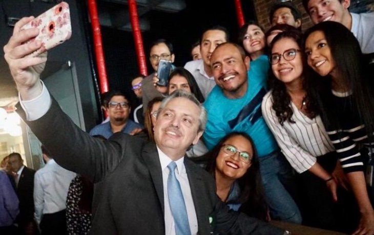 Alberto Fernández en la sede de Globant en México.&nbsp;