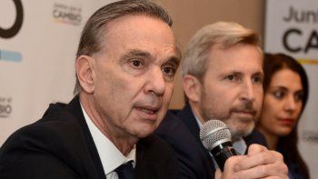 Miguel Pichetto junto a Rogelio Frigerio.