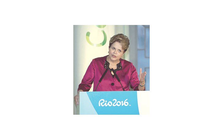 Dilma Rousseff promocionó ayer en la Casa de Brasil en Londres los Juegos Olímpicos de Río 2016. Se encontró con el titular de la FIFA, Joseph Blatter, y éste le transmitió preocupación por supuestos retrasos en las obras para el Mundial 2014.