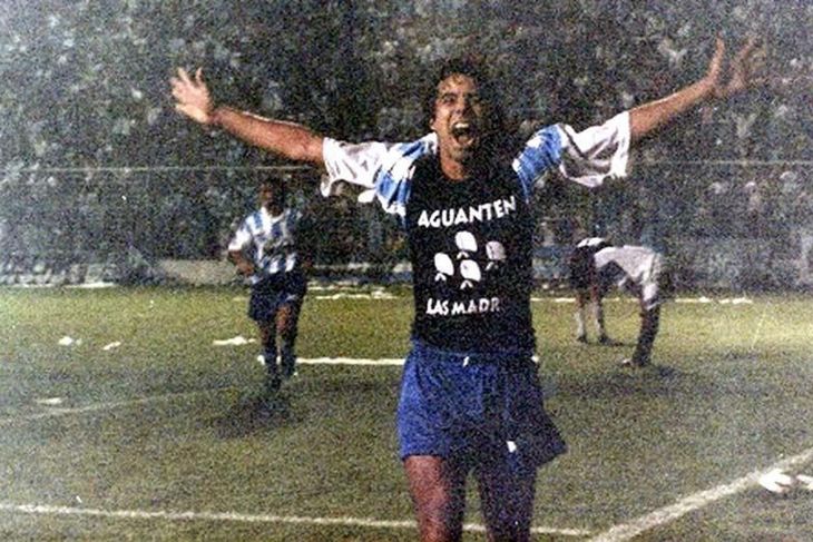 Amatino's celebrations were an Argentine football classic. Amatino's celebrations were an Argentine football classic.