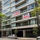 Real estate. El mercado inmobiliario cierra con el premium avanzando, el desarrollador confiado, la tierra subiendo y la demanda empezando a moverse. No es poco. Real estate. El mercado inmobiliario cierra con el premium avanzando, el desarrollador confiado, la tierra subiendo y la demanda empezando a moverse. No es poco.