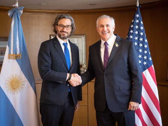 Cafiero se reunió con Stanley para trabajar la agenda del encuentro bilateral entre presidentes.