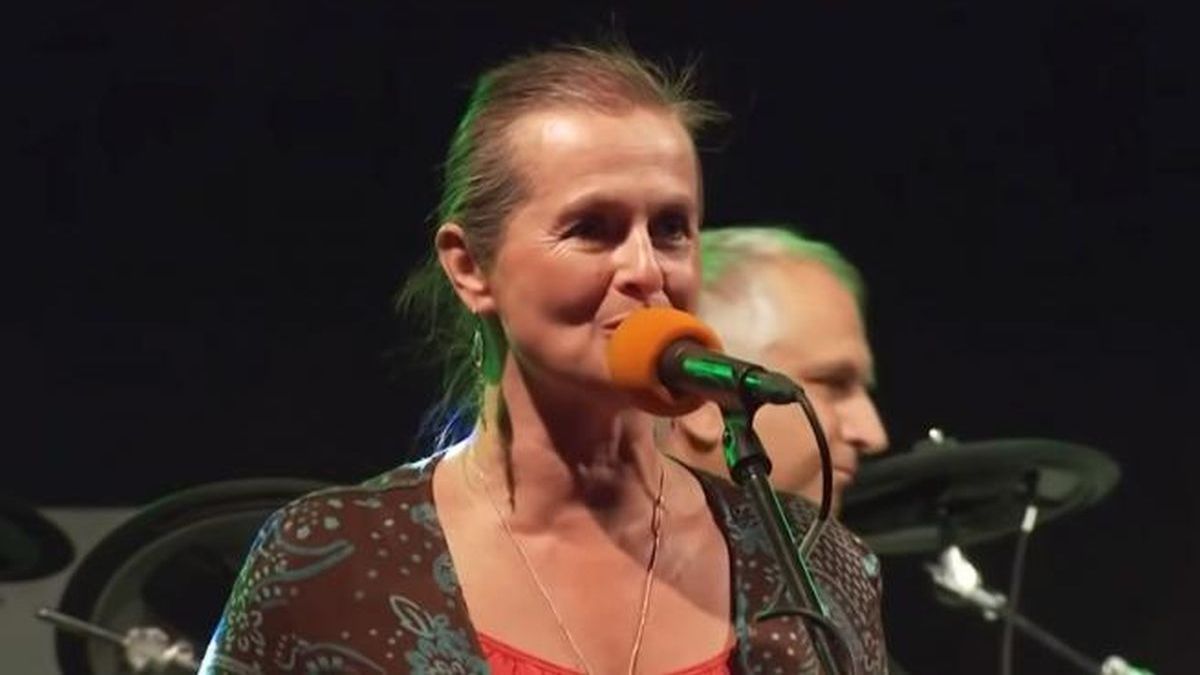 Anti-vaccine singer contracted Covid-19 voluntarily to obtain the health pass and died