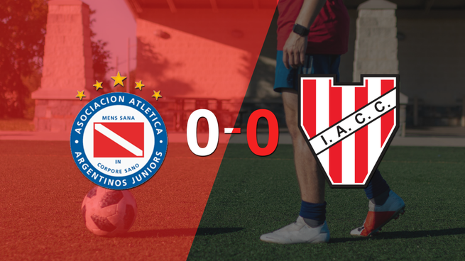 Sin muchas emociones, Argentinos Juniors e Instituto empataron 0-0