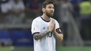 La Selección dejó otra imagen para el olvido y se jugará todo ante Qatar