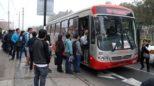 Los aumentos en el transporte dispararon la inflación de julio en Perú.