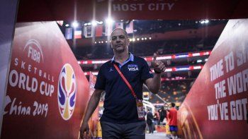 Sergio Hernández continúa al mando del seleccionado masculino de básquet y estará en Tokio 2020.