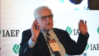 El diputado Ricardo lópez Murphy criticó la suba de tasas, el hipodólar y la emisión. 