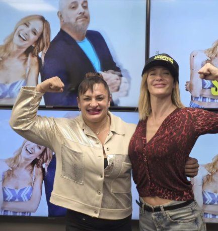 Julieta Prandi durante el emotivo encuentro que había mantenido con Alejandra "Locomotora" Oliveras poco antes de que se conociera la sentencia y de que Locomotora falleciera. Julieta Prandi durante el emotivo encuentro que había mantenido con Alejandra "Locomotora" Oliveras poco antes de que se conociera la sentencia y de que Locomotora falleciera. 