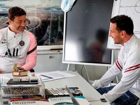 messi pochettino2.jpg