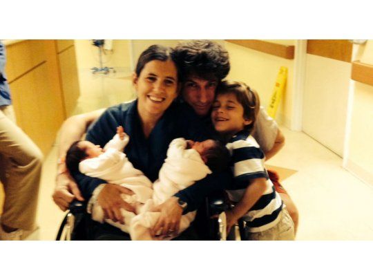 La familia completa: Pablo, Lulú, Jerónimo, Olivia y Juana.