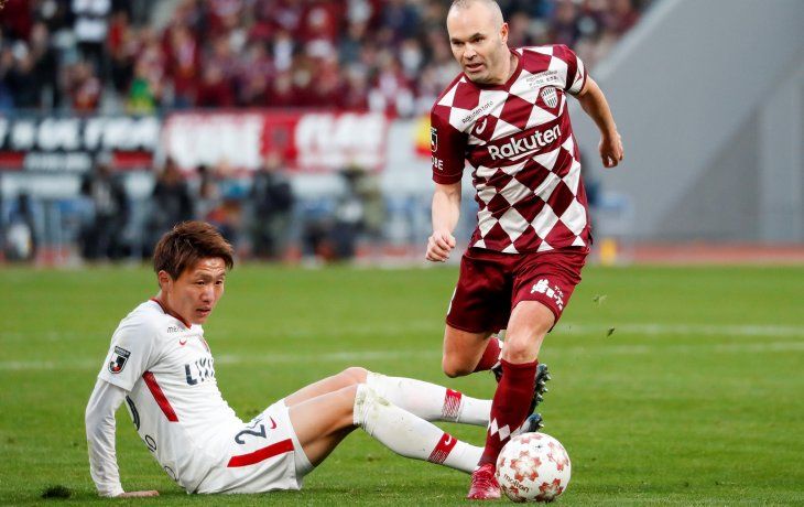 Andr&eacute;s Iniesta descart&oacute; la posibilidad de jugar en el f&uacute;tbol argentino y continuar&aacute; en el de Jap&oacute;n, donde se retirar&aacute;.