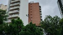 Edificio de departamentos en el barrio porteño de Caballito, con unidades ofrecidas en venta. En un mercado con precios más sinceros, el margen de negociación se redujo a alrededor del 5% y las propiedades correctamente valuadas concentran la mayor demanda