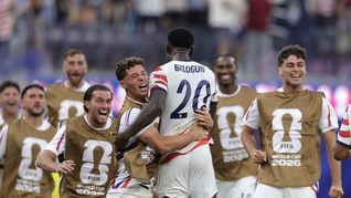 eeuu protagonizo la primera goleada del mundial: 4 a 1 a paraguay eeuu protagonizo la primera goleada del mundial: 4 a 1 a paraguay